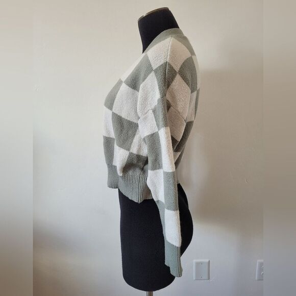 Jessica Simpson Checkered Cardigan Sage Green White Soft Cropped Oversized XS - Picture 7 of 9